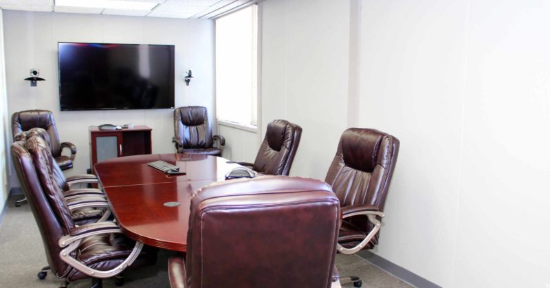 Beautiful office park in Cedar Rapids with abundant parking. Easy Access to street level