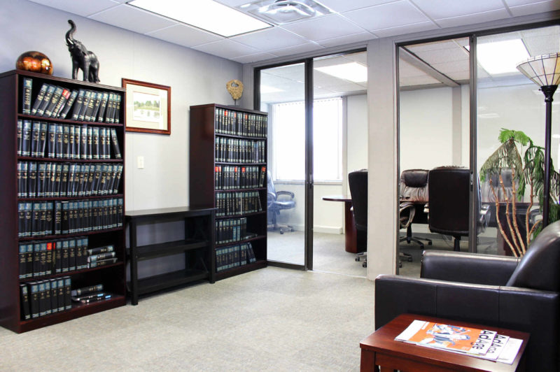 Beautiful office park in Cedar Rapids with abundant parking. Easy Access to street level