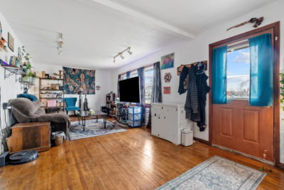 Welcome to the Best of Both Worlds — Residential, Rental & Business