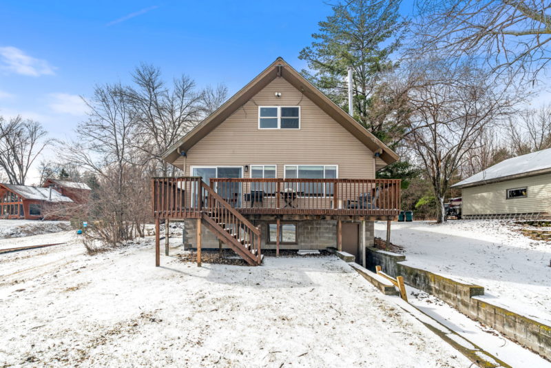 Welcome to Rush Lake. Ready to live the Lake life?