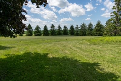 Attention Auto Mechanics, Technicians, Car Enthusiasts and Enterprising Entrepreneurs - Welcome to your own private slice of southern Minnesota