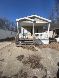 Beautiful Mobile Home in a Quiet and Friendly 55+ Community