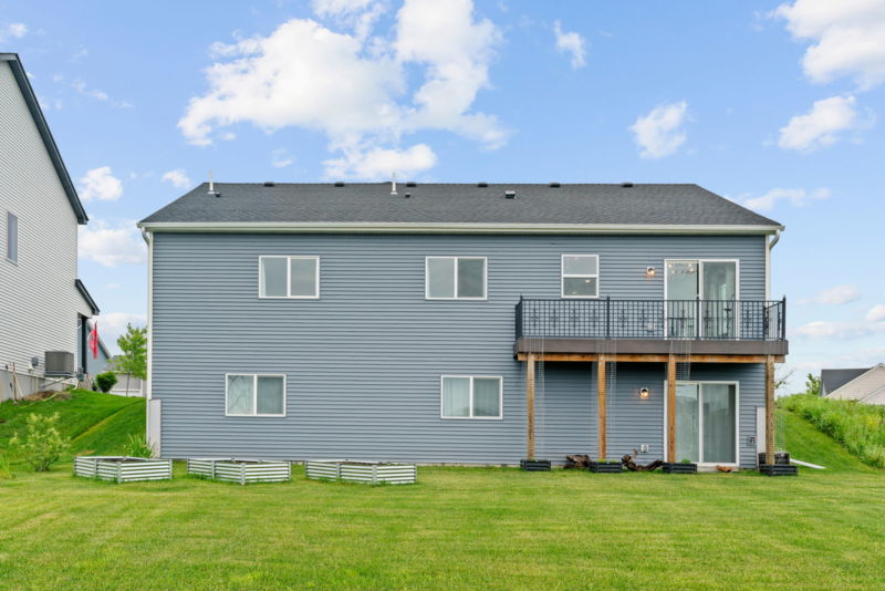 Move-In Ready, One Level Gem! 3-Bd 2-Ba 3-Ga 1462-SF