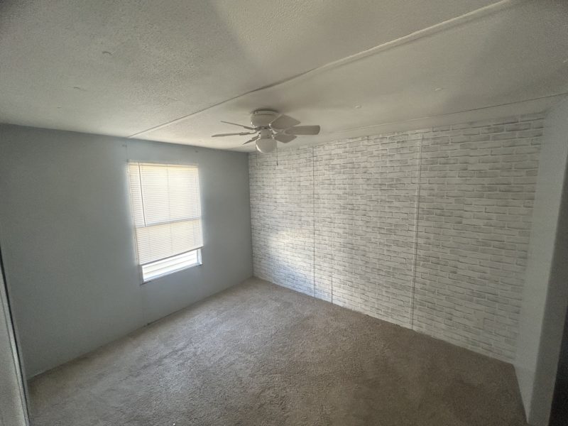 Affordable 2 Bed, 1 Bath Mobile Home-Great Opportunity!