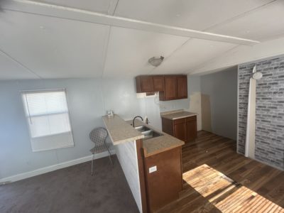 Affordable 2 Bed, 1 Bath Mobile Home-Great Opportunity!
