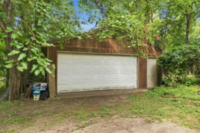 Welcome to Highwood Haven Retreat Nestled In Trees & Natural Wildlife