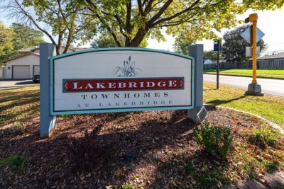 Charming Townhouse Living - Where Comfort Meets Convenience!